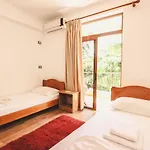 Hotel Relax