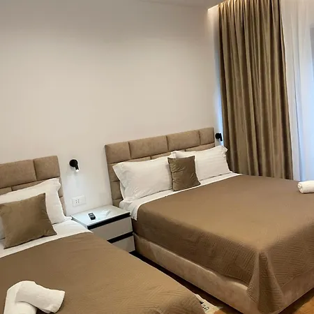 酒店 闲适酒店 Gjirokastër