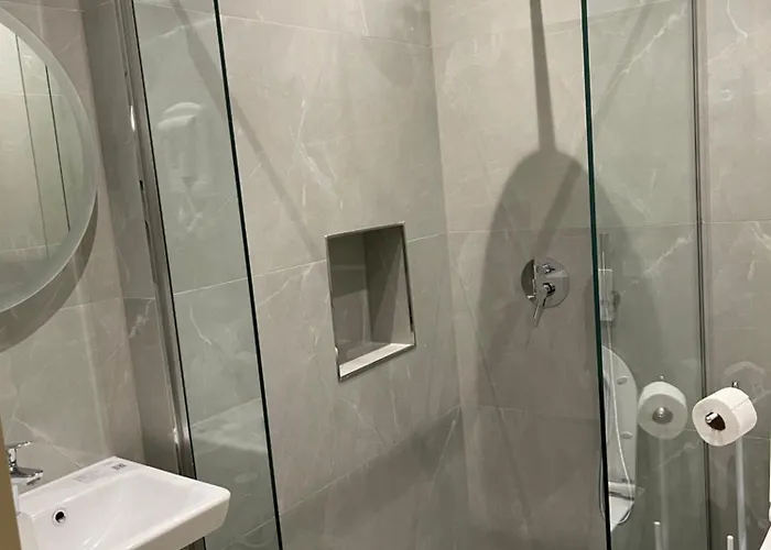 闲适酒店 Gjirokastër